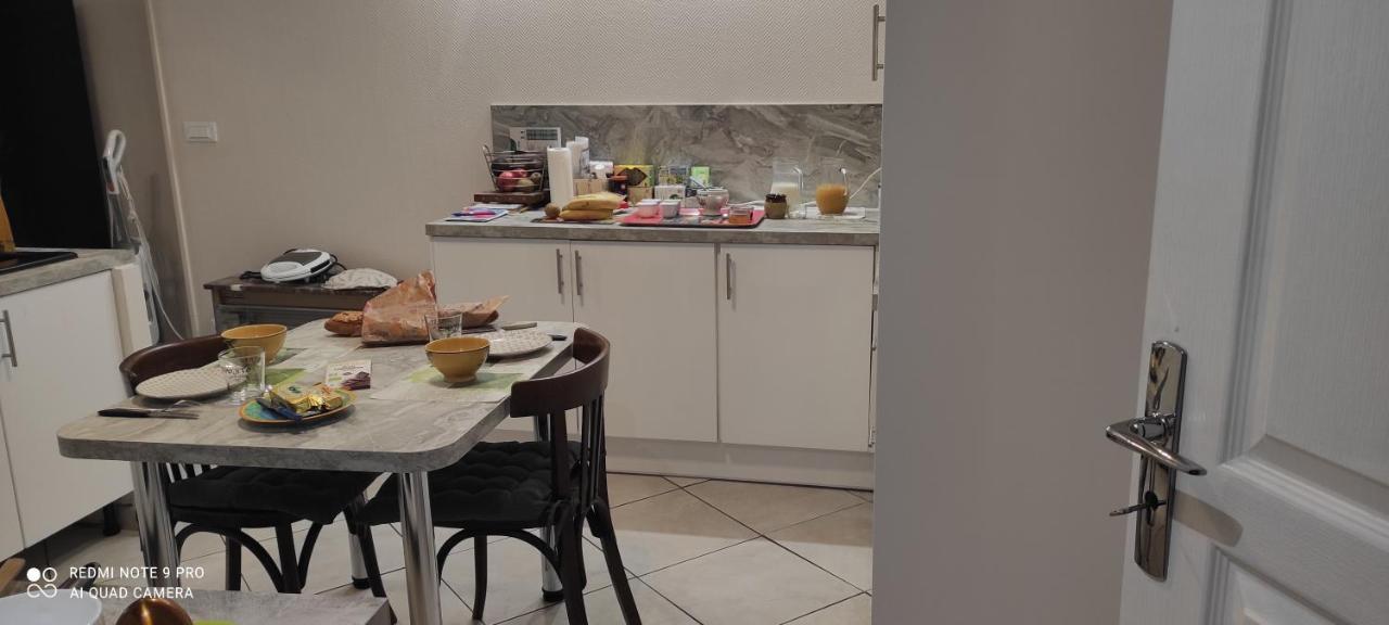 Apartamento Les plaisirs de la ruralité Vendresse Exterior foto
